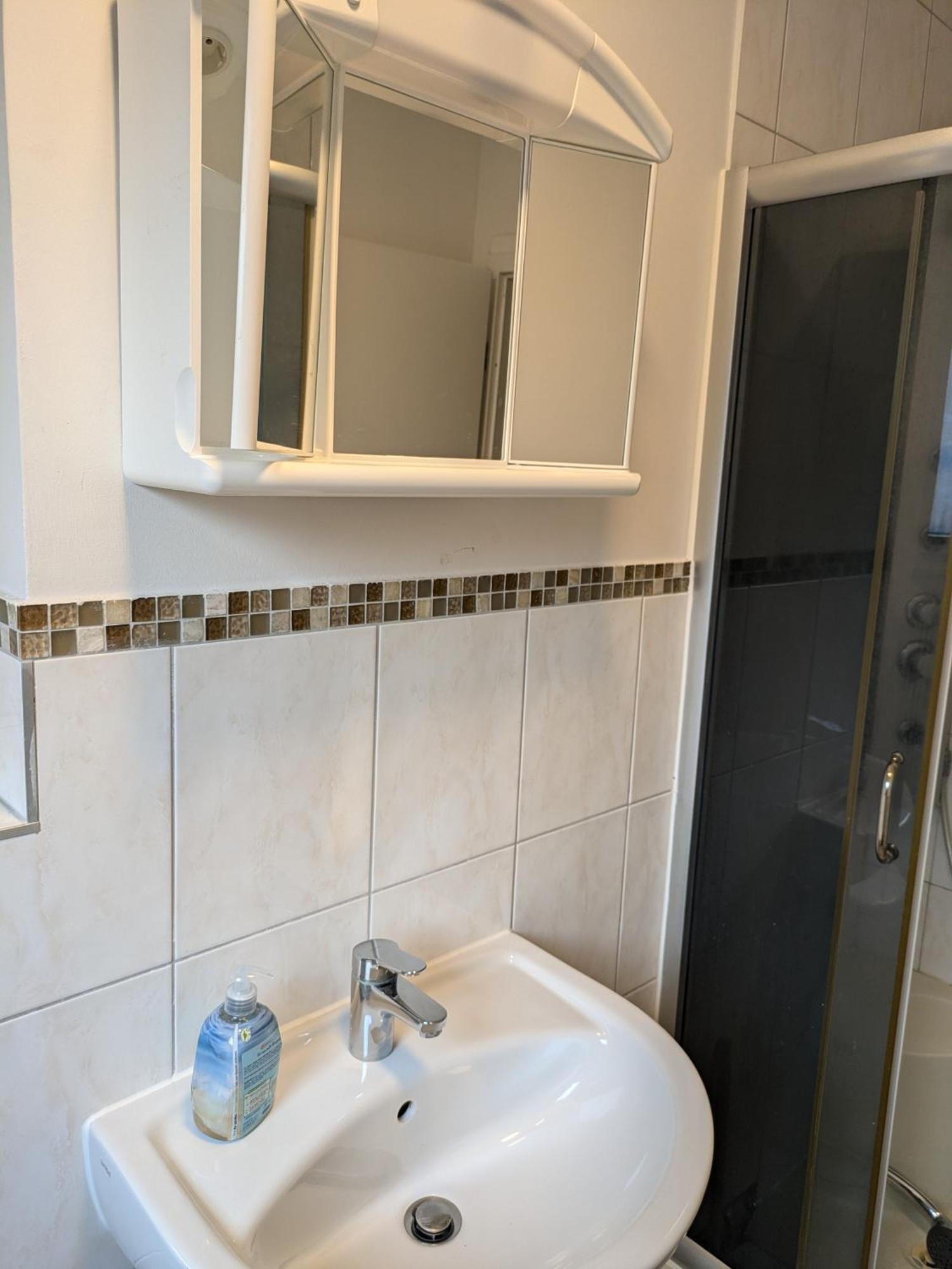 Nestoasewhv Zentrale Zimmer Zwischen City Und Suedstrand Wilhelmshaven Buitenkant foto