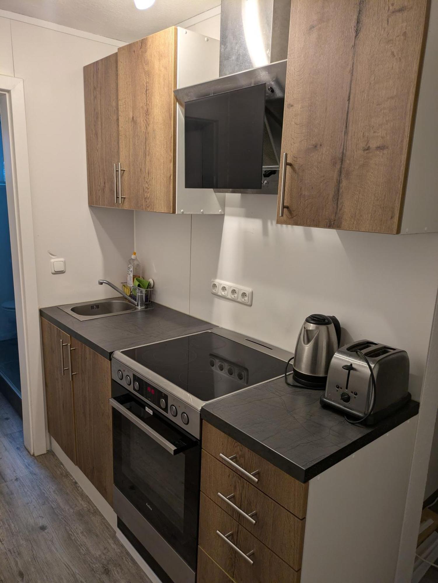 Nestoasewhv Zentrale Zimmer Zwischen City Und Suedstrand Wilhelmshaven Buitenkant foto
